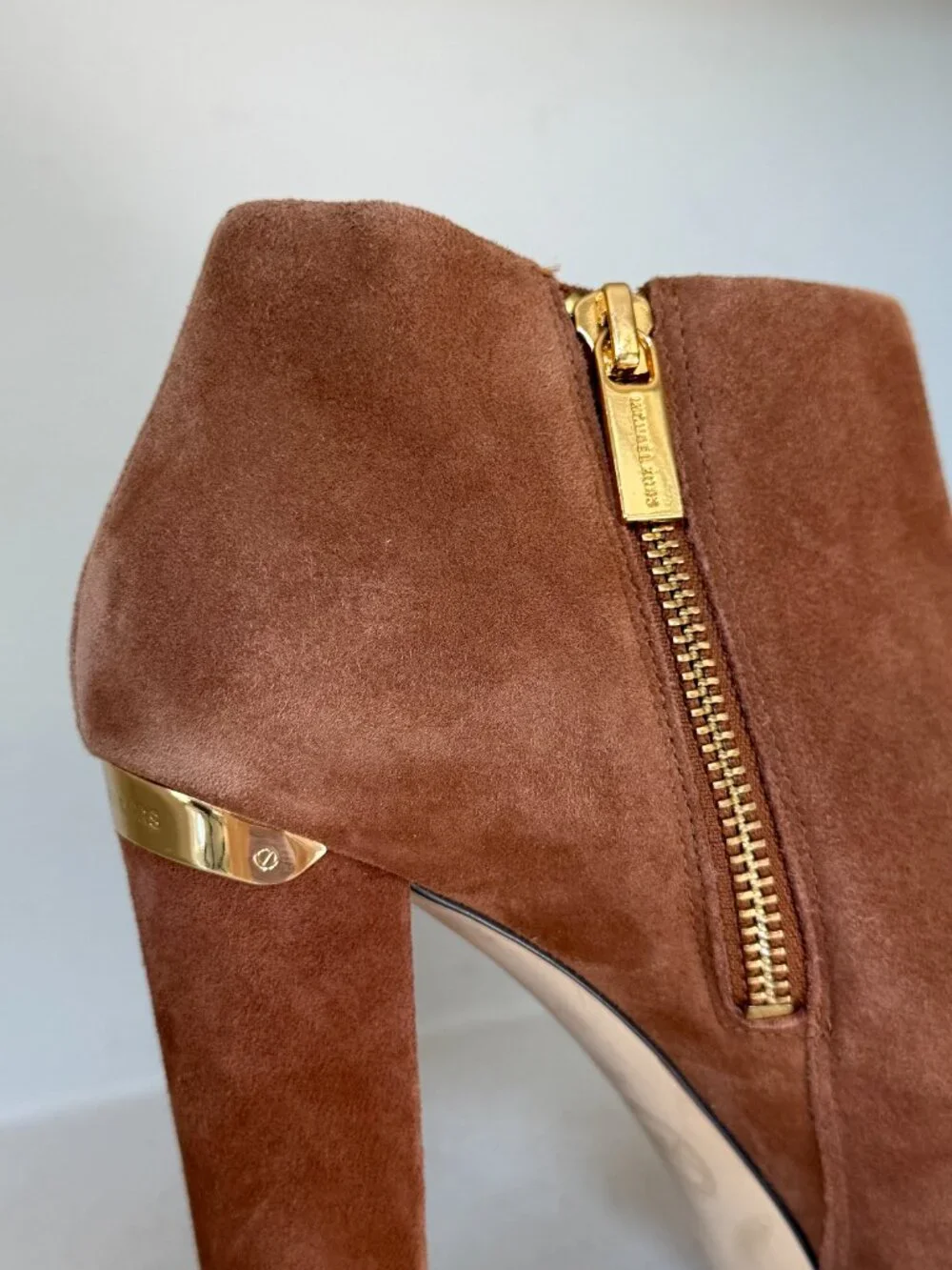 MICHAEL Michael Kors Brown Suede Platform Ankle Boots Booties 7.5 Gold